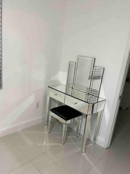 Modern Miami Oversized 3 Bedroom In Central Location Exterior foto