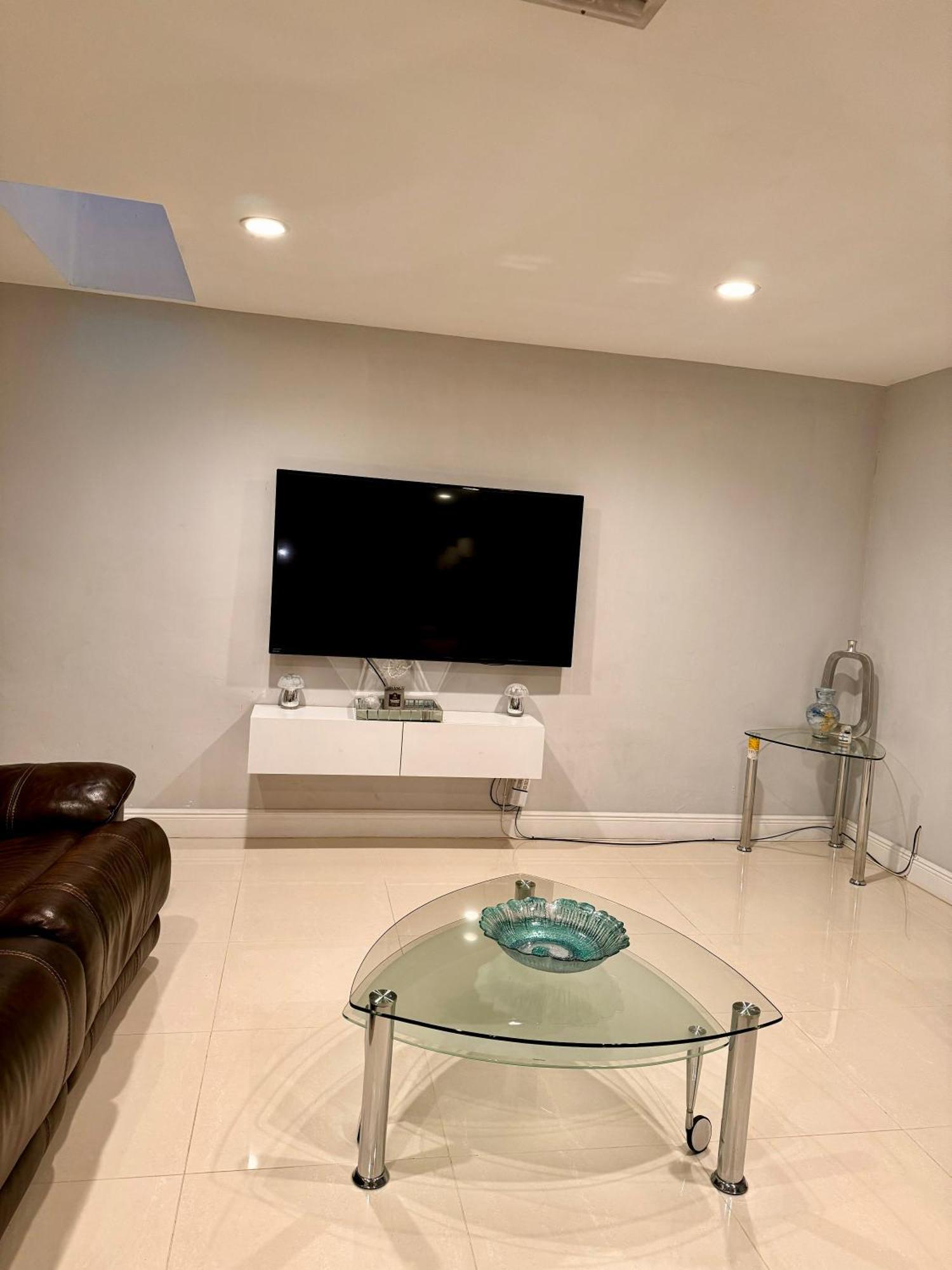 Modern Miami Oversized 3 Bedroom In Central Location Exterior foto
